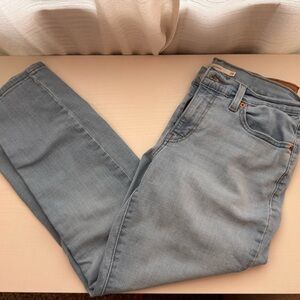 Light Blue Women's Jeans - Classic Casual Fit